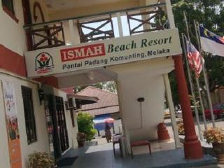 Ismah Beach Resort Masjid Tanah Exterior photo